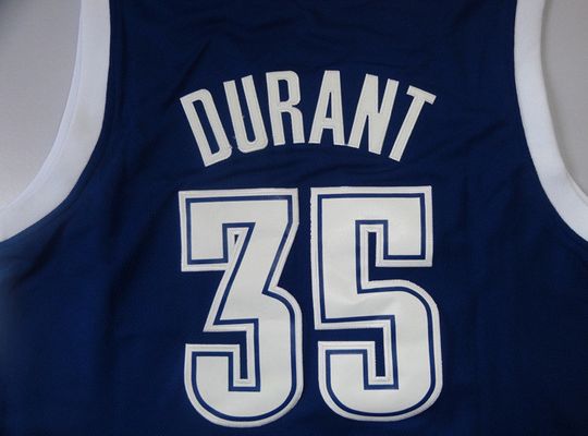 展奠定了坚 展奠定了坚