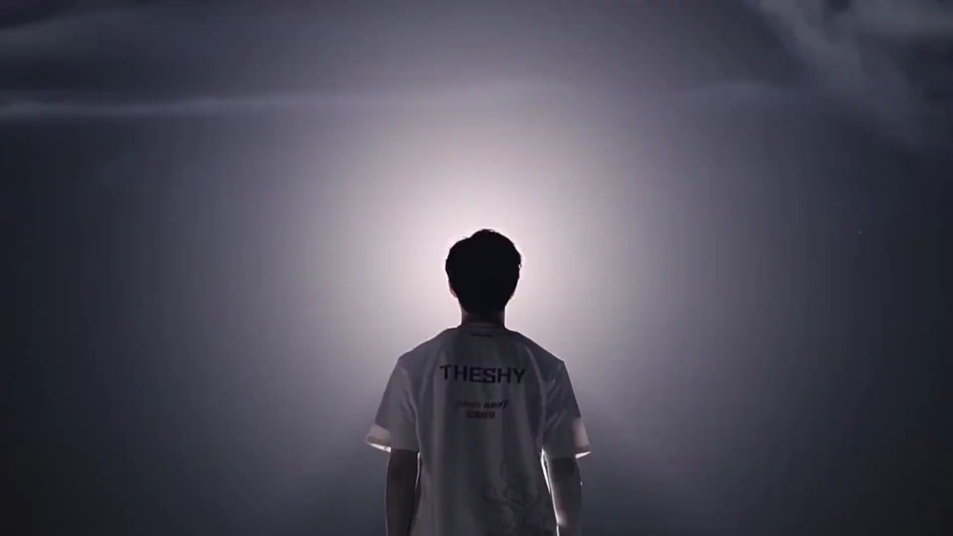 前腰韦世豪 前腰韦世豪