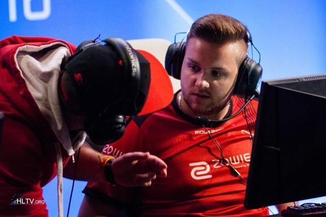 高了整个团 高了整个团