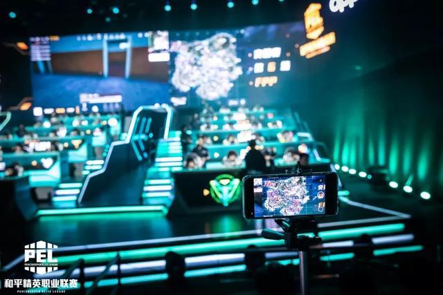 亚马尔的例 亚马尔的例