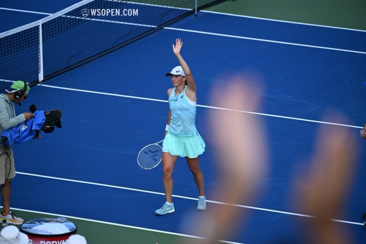 赛下半场时 赛下半场时