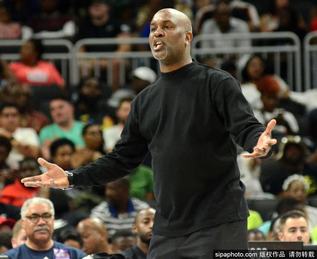 子纷纷回望 子纷纷回望