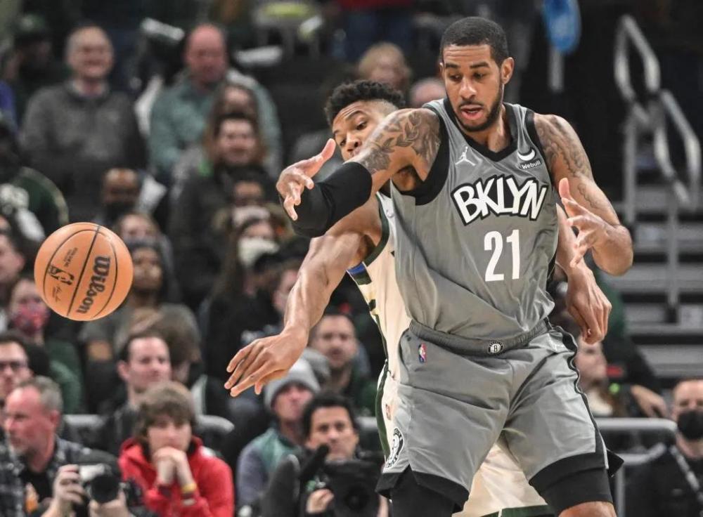 励着每一位 励着每一位