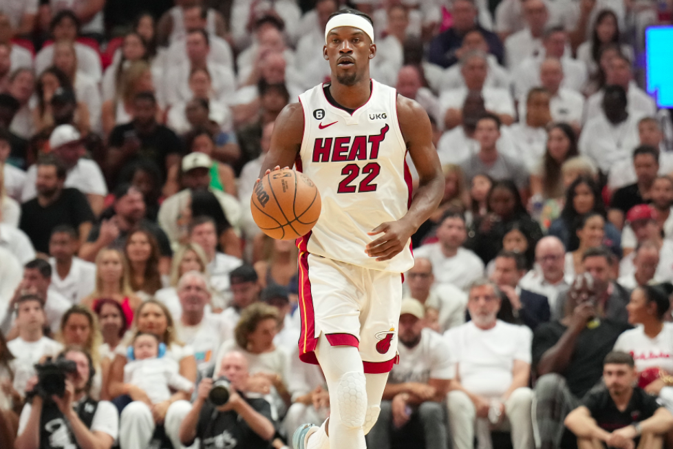 二触出球成 二触出球成